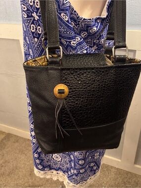 Black Textured  Peppled Leather Shoulder Bag with Brass Accent Vintage Magnetic